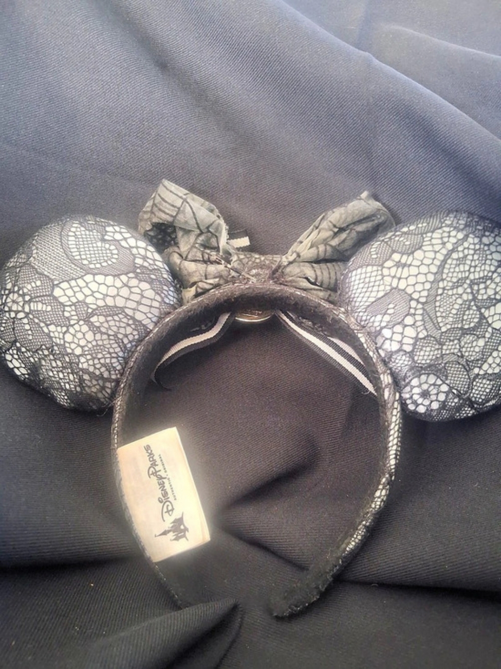 Disney Parks Black & White Striped Minnie Ears Like New - Picture 6 of 7